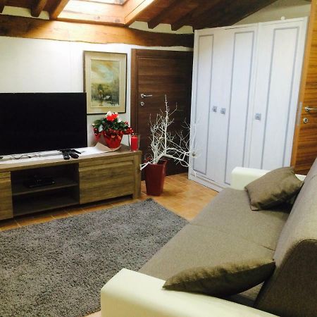 Apartamento Mansarda Degli Ulivi Rigomagno Exterior foto