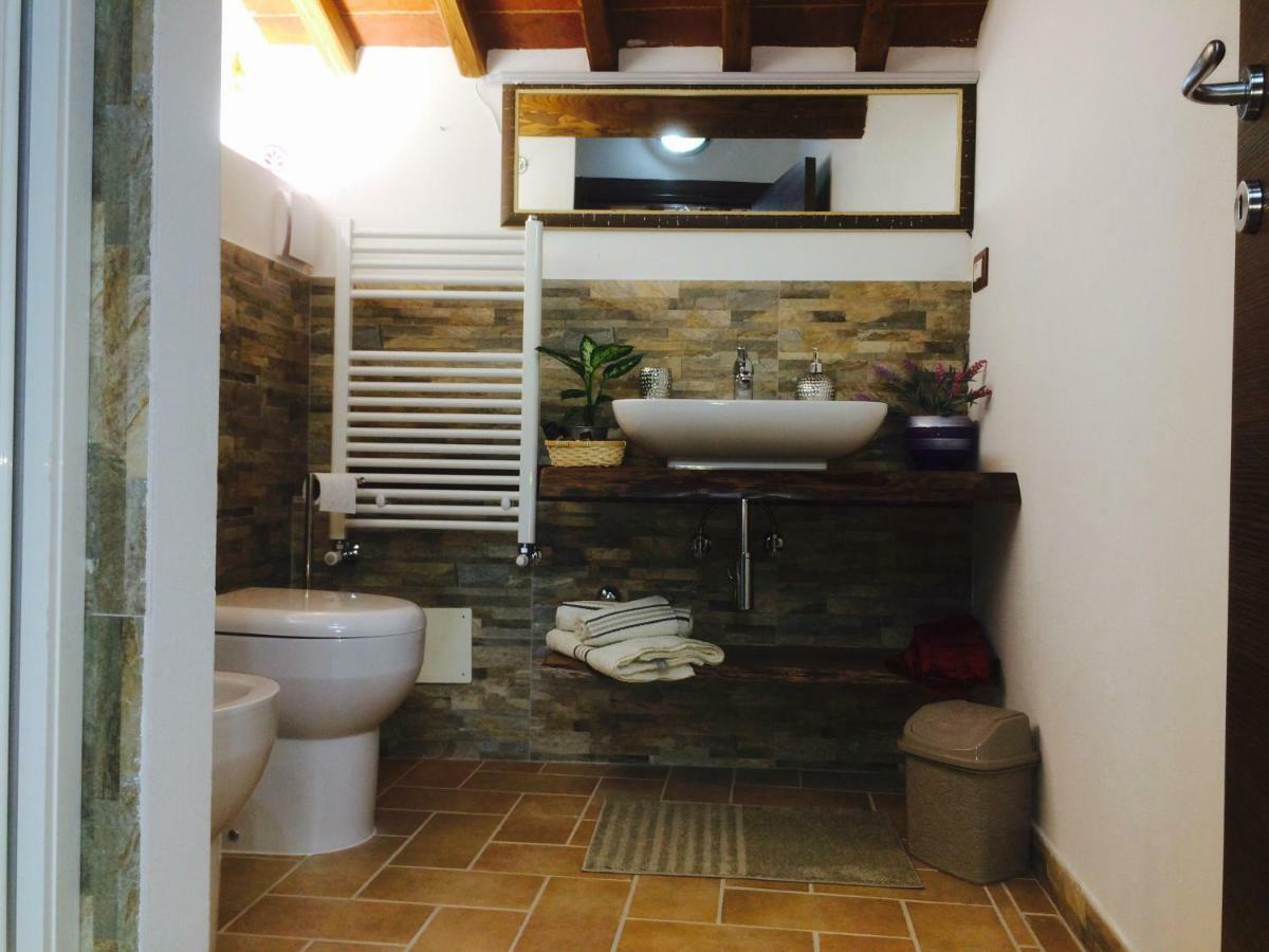 Apartamento Mansarda Degli Ulivi Rigomagno Exterior foto