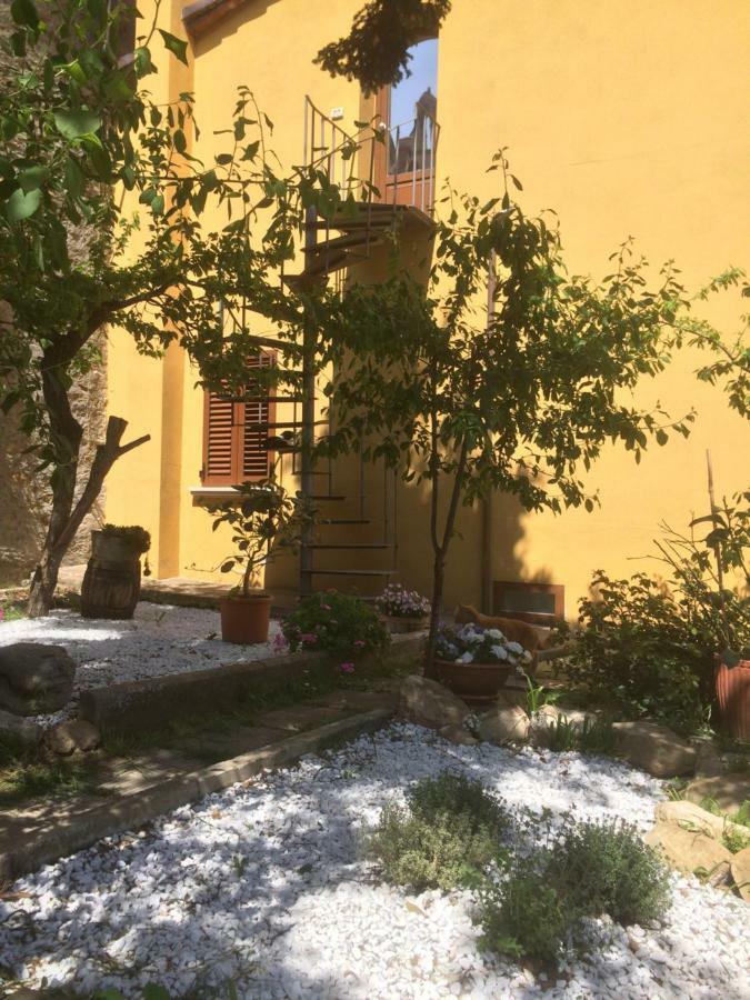 Apartamento Mansarda Degli Ulivi Rigomagno Exterior foto